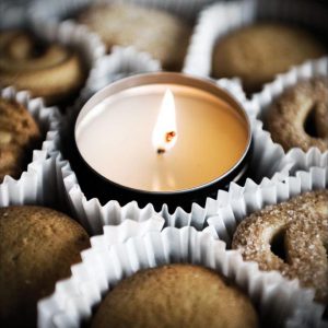 נר עיסוי חושני Sensations Massage Candle